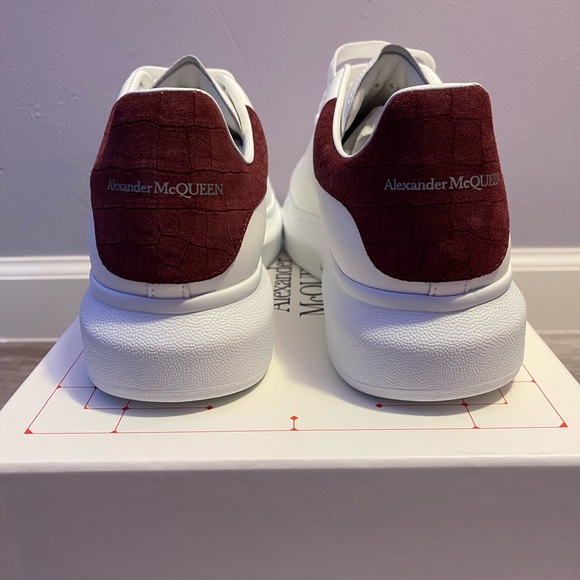 ❗️SOLD❗️Alexander McQueen - Picture 4 of 5